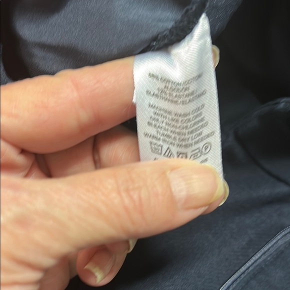 Ann Taylor Black Trousers with Straight Leg Design - Picture 5 of 5